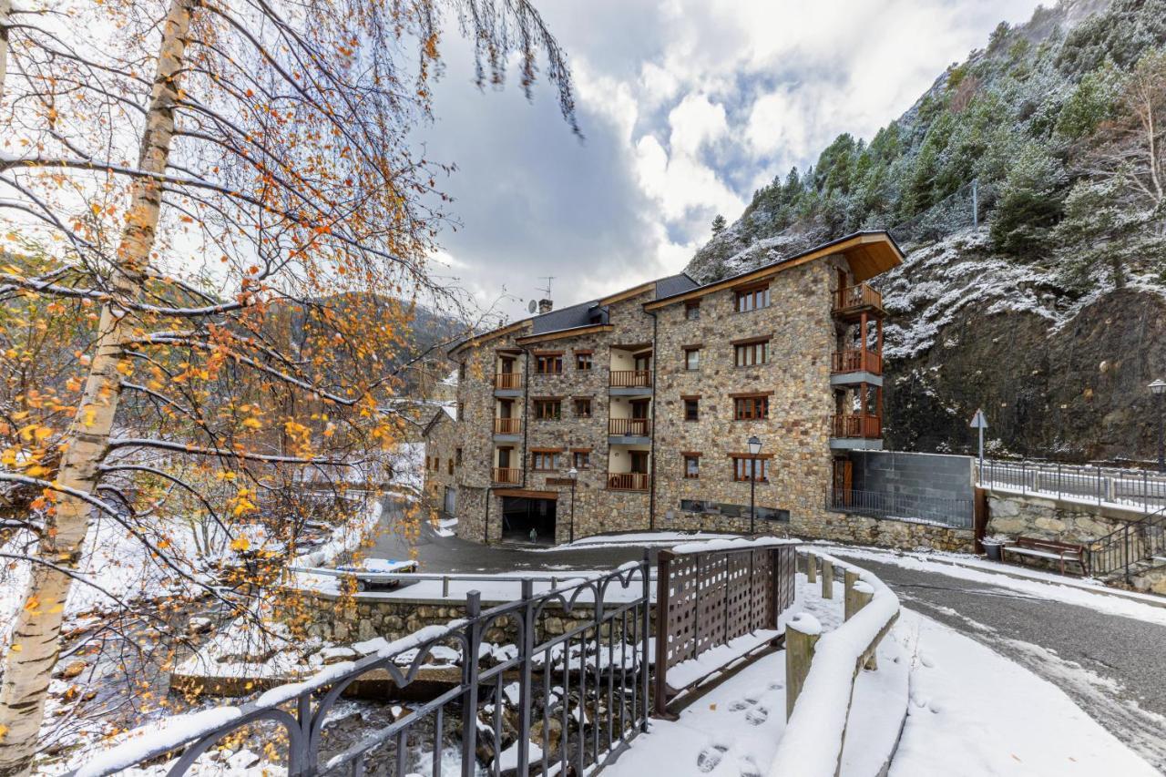 R Valle De Incles-Grandvalira Free Parking Canillo Bagian luar foto